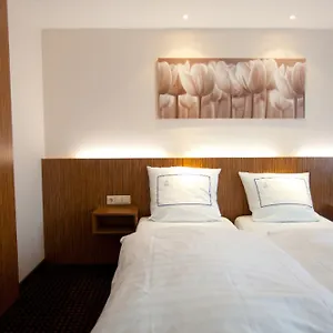 Empire Hotel Luxembourg By